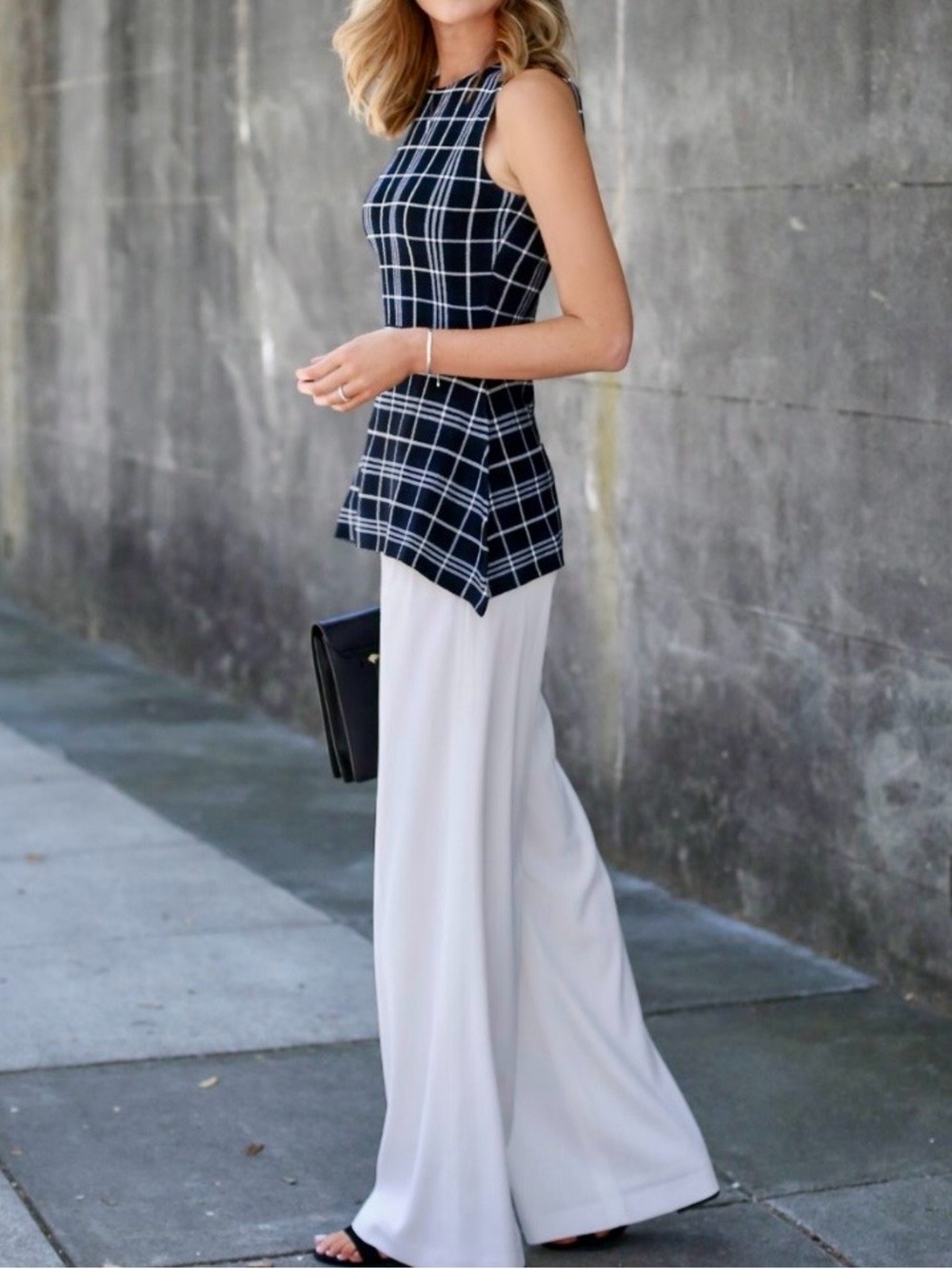 Theory Plaid sleeveless peplum Tunic in navy blue & White size medium